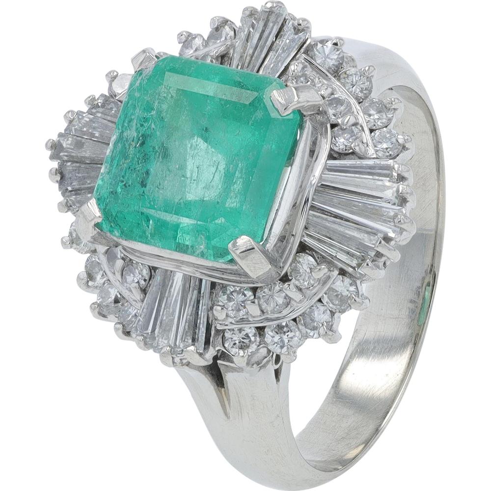 Platinum 2.68 Carat Emerald Ring with 0.79 Carat Diamonds