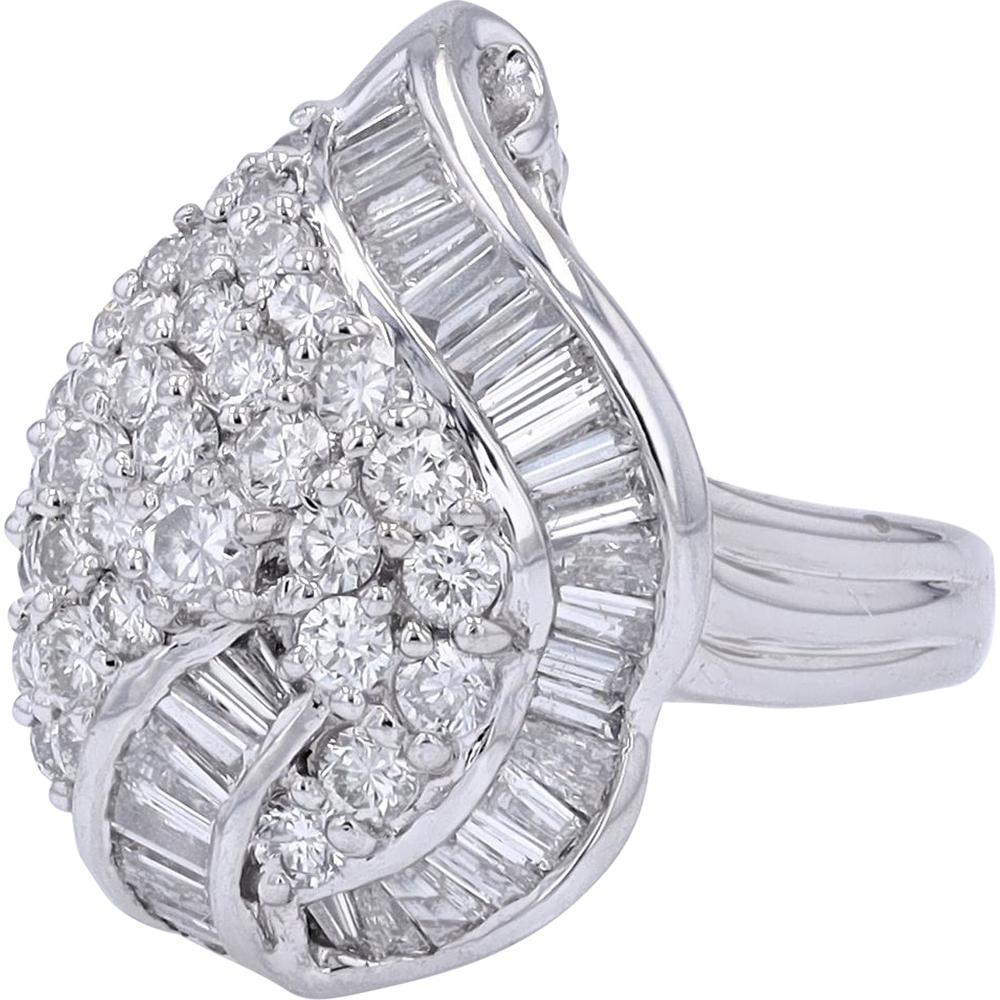 Platinum 3.02 Carat Diamond Ring with Round and Baguette Diamonds - 3.02 Carat Total Diamond Weight