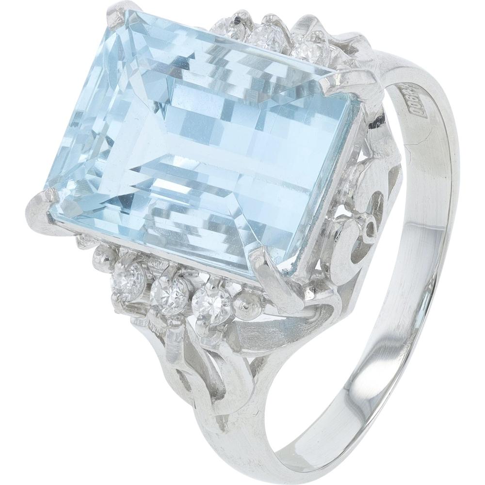 Platinum 6.31 Carat Rectangular Aquamarine Ring with 0.14 Carat Diamond Accents