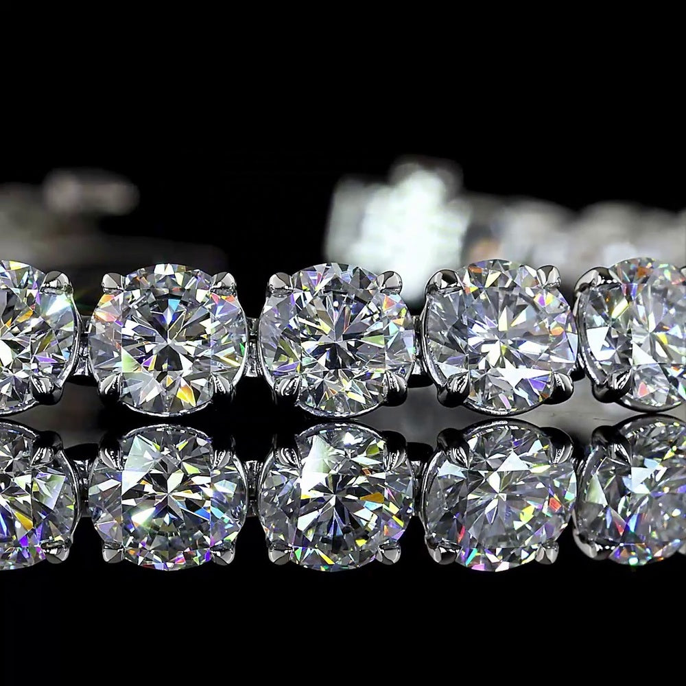 Platinum 7.5" Tennis Bracelet with 34 Prong-Set Round Lab Diamonds - 17.73 Carat Total Weight, E-F Color VS Clarity - Covaloro Fine Jewelry