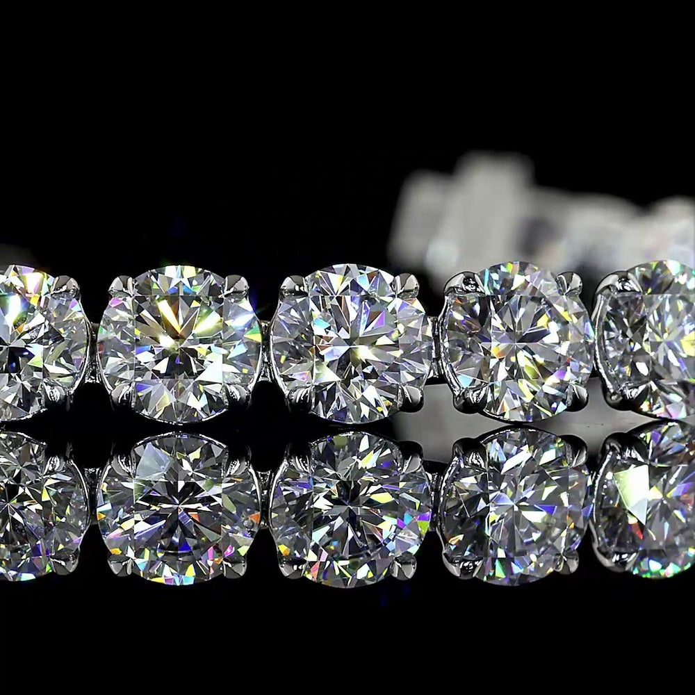 Platinum 7-Inch Tennis Bracelet with 32 Round Brilliant Cut Lab Grown Diamonds - 16.36 Carat Total Weight, E-F Color, VS Clarity - Covaloro Fine Jewelry