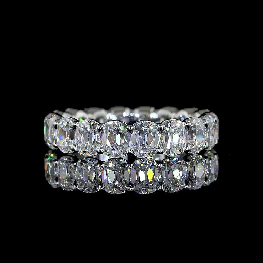 Platinum Eternity Band with 18 Antique Cushion Cut Lab Grown Diamonds - 4.08 Carats Total Weight, E-F Color, VS Clarity - Covaloro Fine Jewelry