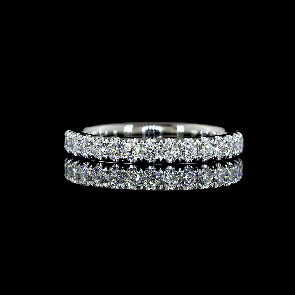 Platinum Eternity Band with 30 Round Brilliant Cut Lab Diamonds (E-F VS1) - 0.67 Carat Total Diamond Weight - Covaloro Fine Jewelry