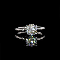 Platinum Round Solitaire Ring with 1.35 Carat Lab-Grown D VVS2 Brilliant Cut Diamond - IGI Certified - Covaloro Fine Jewelry