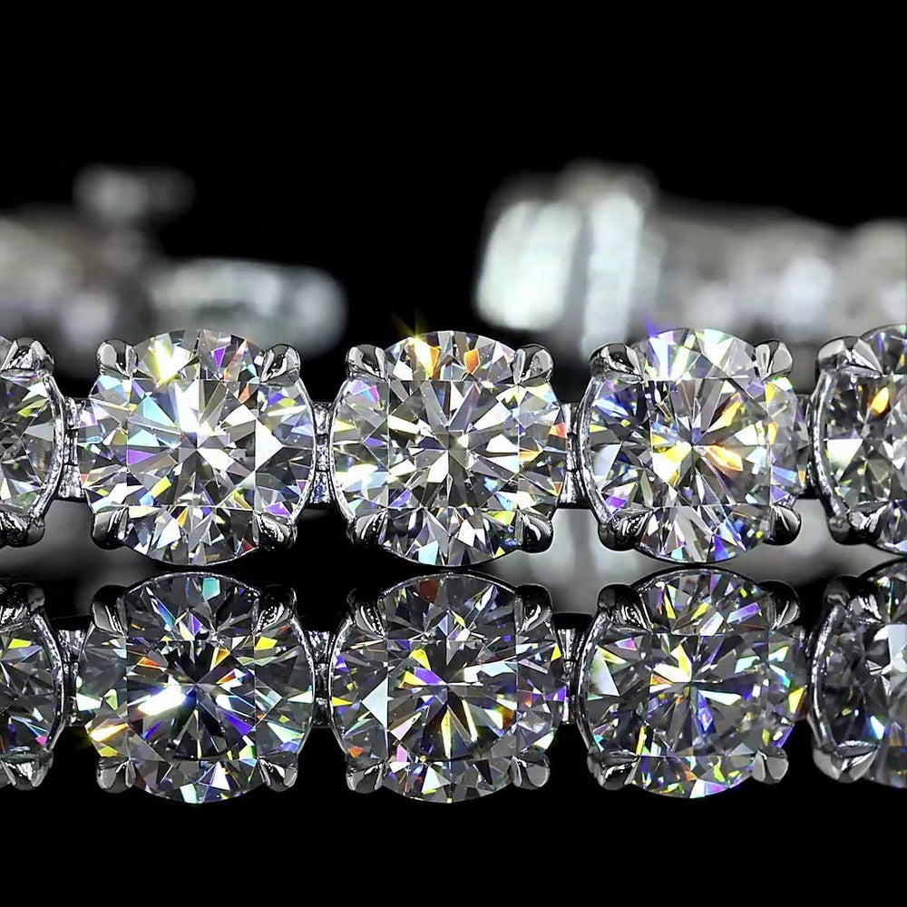 Platinum Tennis Bracelet with 30 Round Brilliant Cut Lab Diamonds E-F VS - 21.99 Carats Total Diamond Weight - Covaloro Fine Jewelry