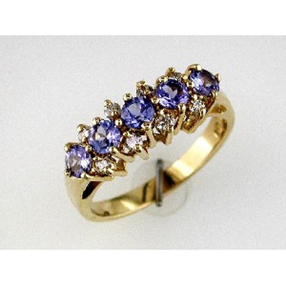 Radiant 14K Yellow Gold Tanzanite & Diamond Ring Sparkling with Elegance