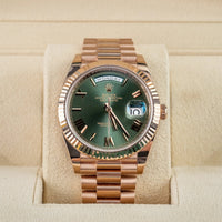 Rolex Day-Date 40 Olive Green Roman Everose Gold - Ref. 228235 / Pre-Owned