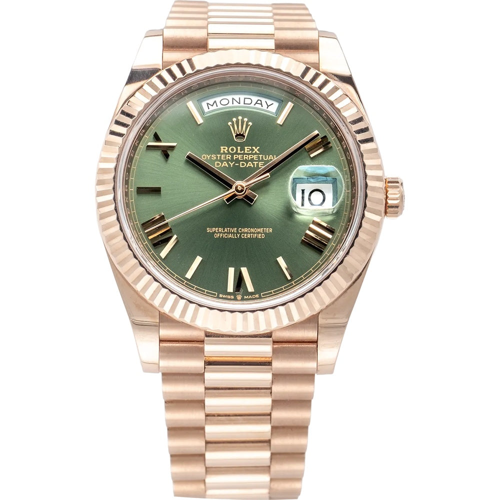 Rolex Day-Date 40 Olive Green Roman Everose Gold - Ref. 228235 / Pre-Owned