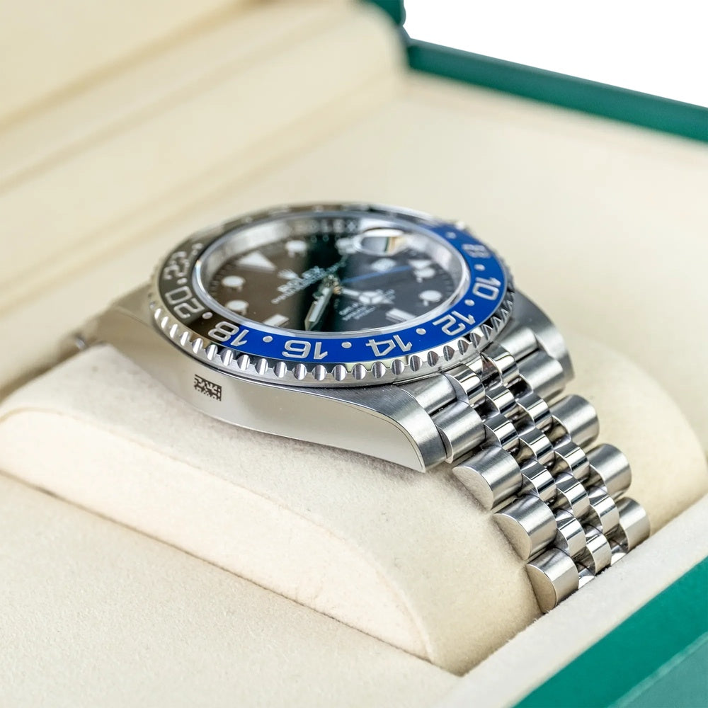 Rolex GMT-Master II "Batgirl" 40mm Oystersteel Jubilee - Ref. 126710BLNR / Pre-Owned