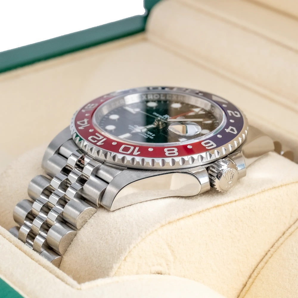 Rolex GMT-Master II "Pepsi" 40mm Oystersteel Jubilee - Ref. 126710BLRO / Pre-Owned