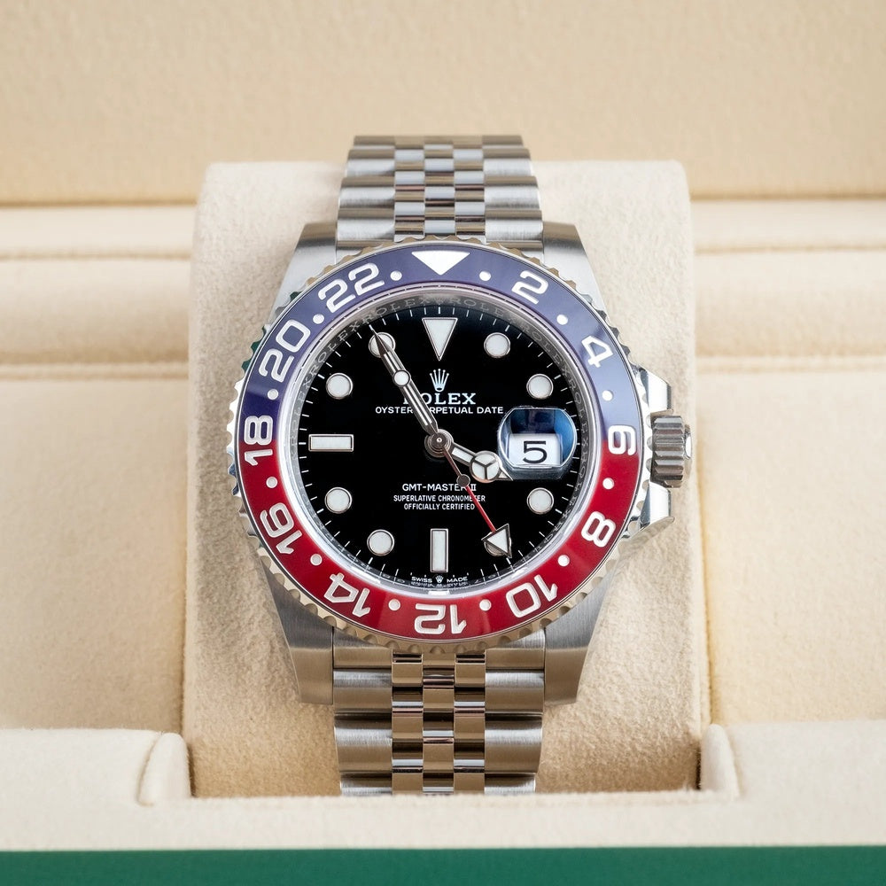 Rolex GMT-Master II "Pepsi" 40mm Oystersteel Jubilee - Ref. 126710BLRO / Pre-Owned