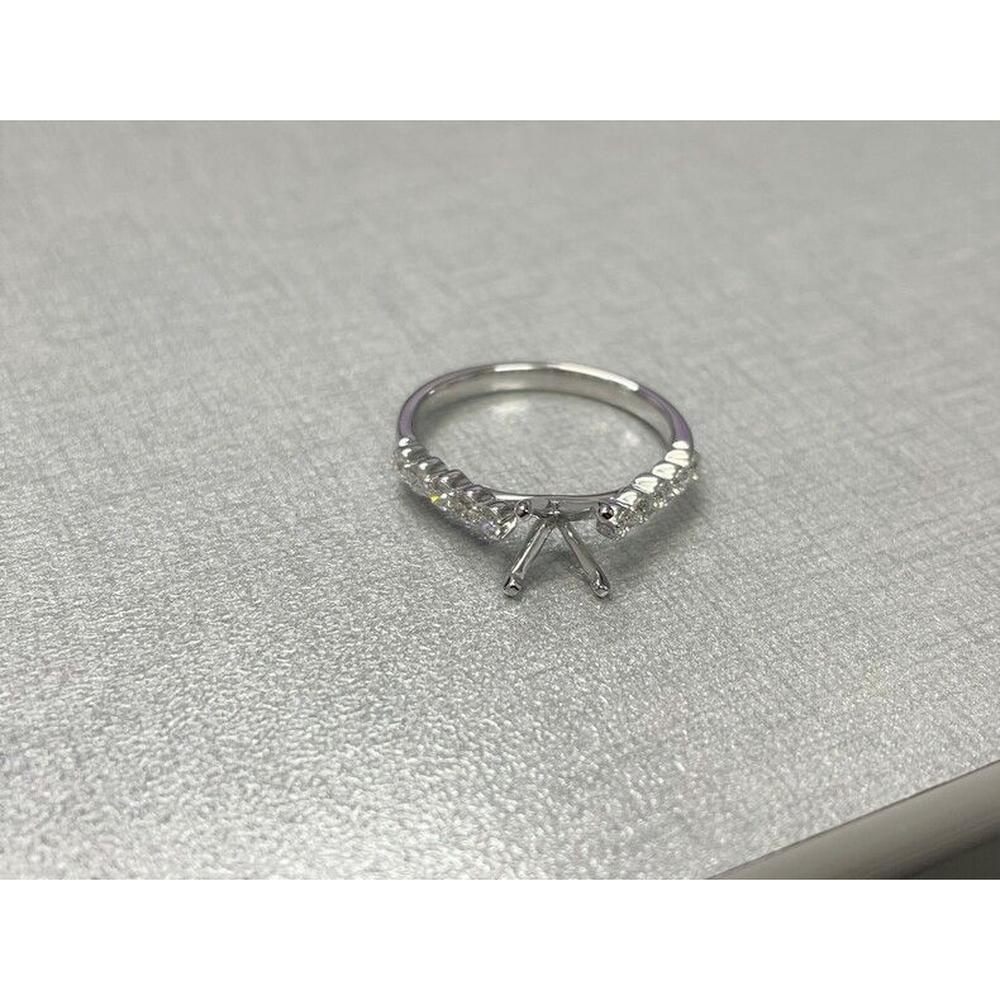 Roman & Jules - 14K White Gold 0.31 Carat Round Diamond Ring with 4-Prong Setting