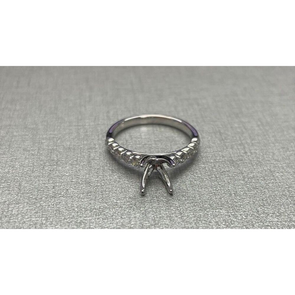 Roman & Jules - 14K White Gold Round Diamond Ring with Tapered Shank - 0.43 Carat Total Diamond Weight