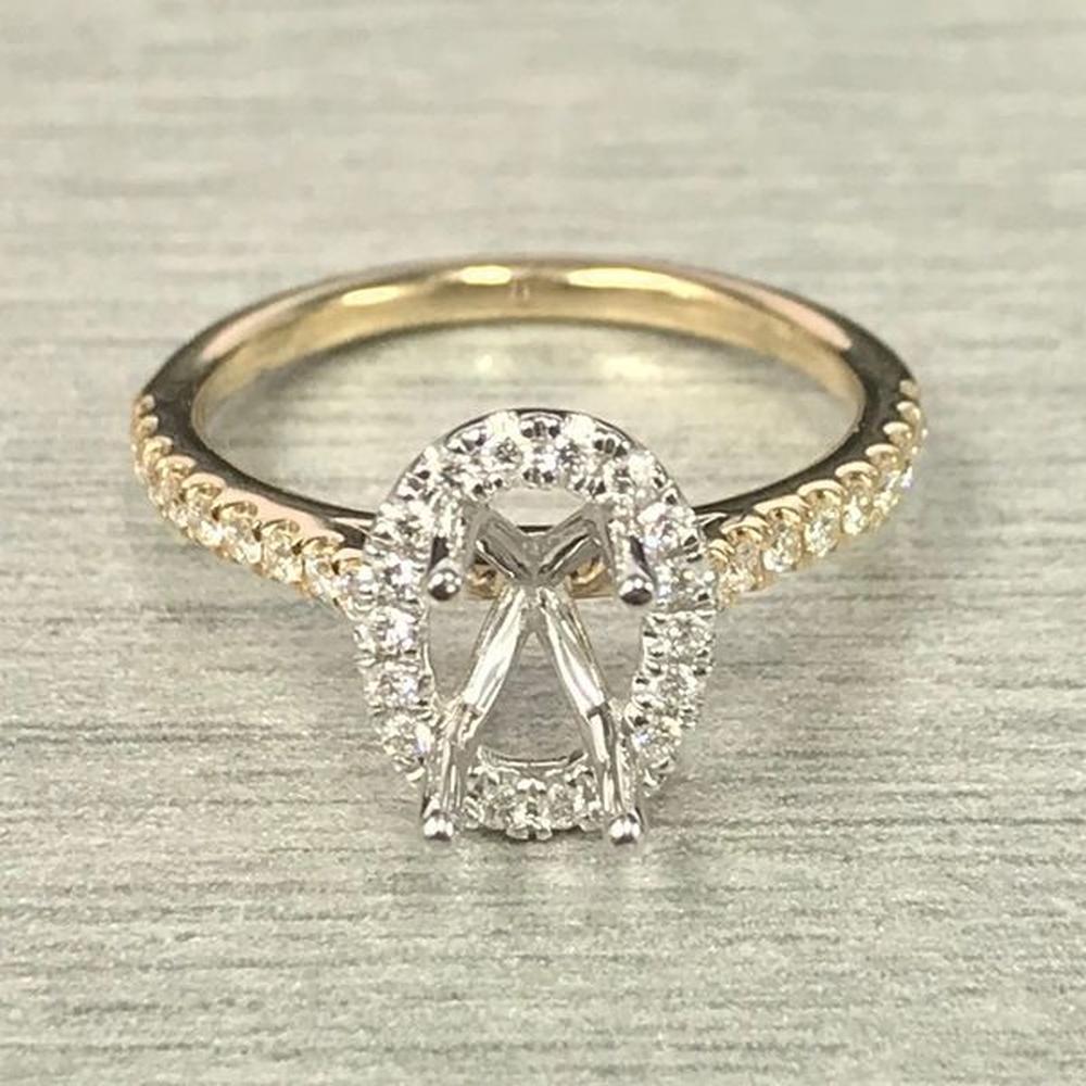 Roman & Jules - 14K Yellow and White Gold Oval Diamond Ring with Halo and Micropavé Round Diamonds - 0.29 Carat Total Diamond Weight