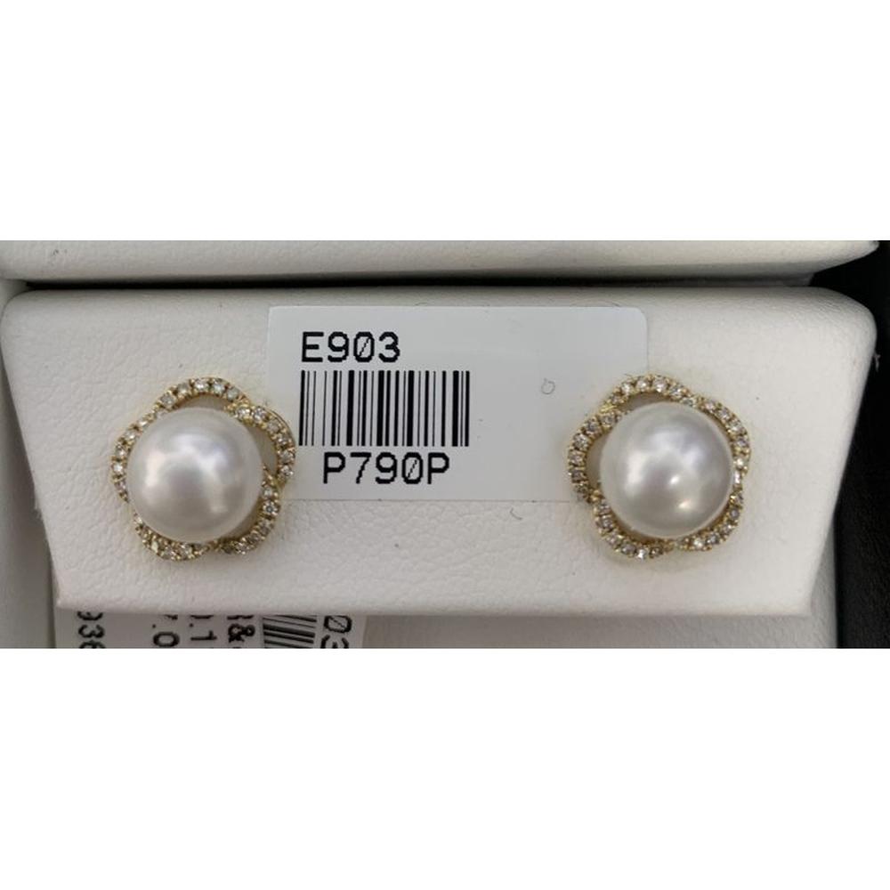 Roman & Jules - 14K Yellow Gold Pearl Earrings with 0.18 Carat Total Round Diamonds - 7.0mm Pearl