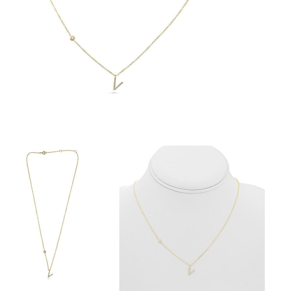 Roman & Jules - 14K Yellow Gold "V" Initials Necklace with Round Diamond - 0.09 Carat Total Diamond Weight