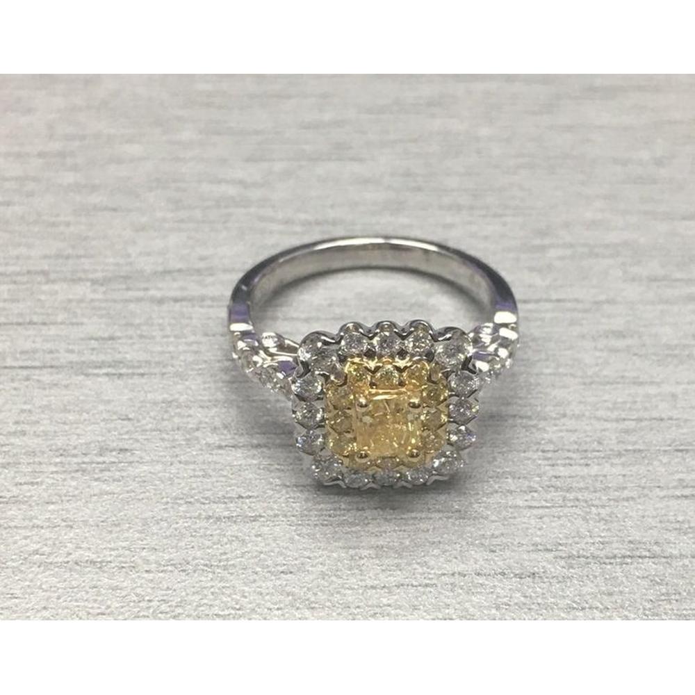 Roman & Jules - 18K White and Yellow Gold Cushion Cut Fancy Yellow Diamond Ring with Double Halo and Round Diamonds - 0.75 Carat Total Diamond Weight
