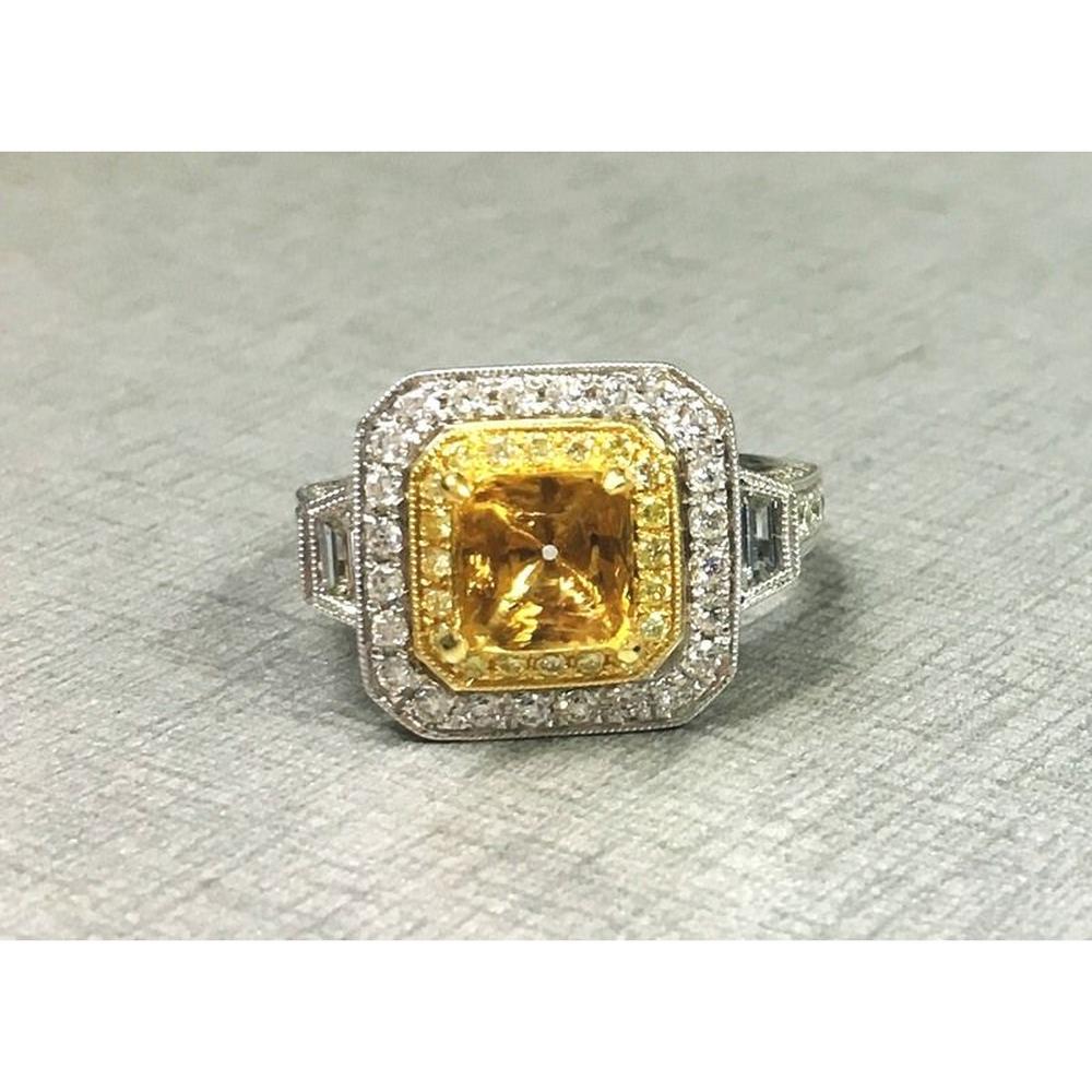 Roman & Jules - 18K White & Yellow Gold Cushion Cut Fancy Yellow Diamond Ring with Round & Baguette Diamonds - 0.65 Carat Total Diamond Weight