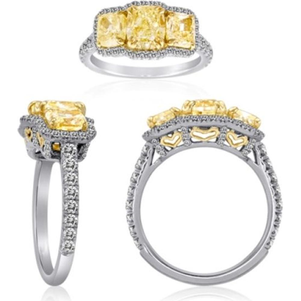 Roman & Jules - 18K White and Yellow Gold Cushion Cut Fancy Yellow Diamond Ring with Round Diamond Halo - 2.95 Carat Total Diamond Weight