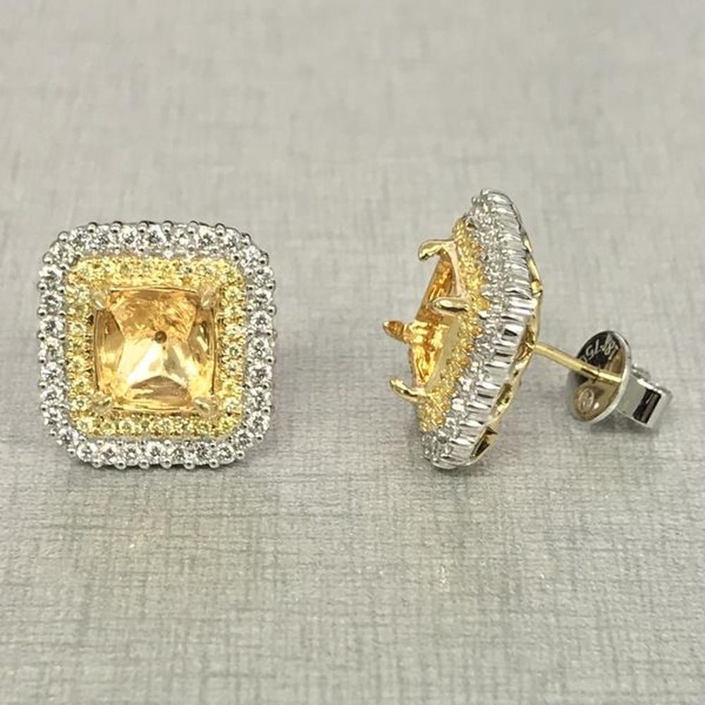 Roman & Jules - 18K White & Yellow Gold Cushion Fancy Yellow Diamond Stud Earrings - 1.08 Carat Total Diamond Weight