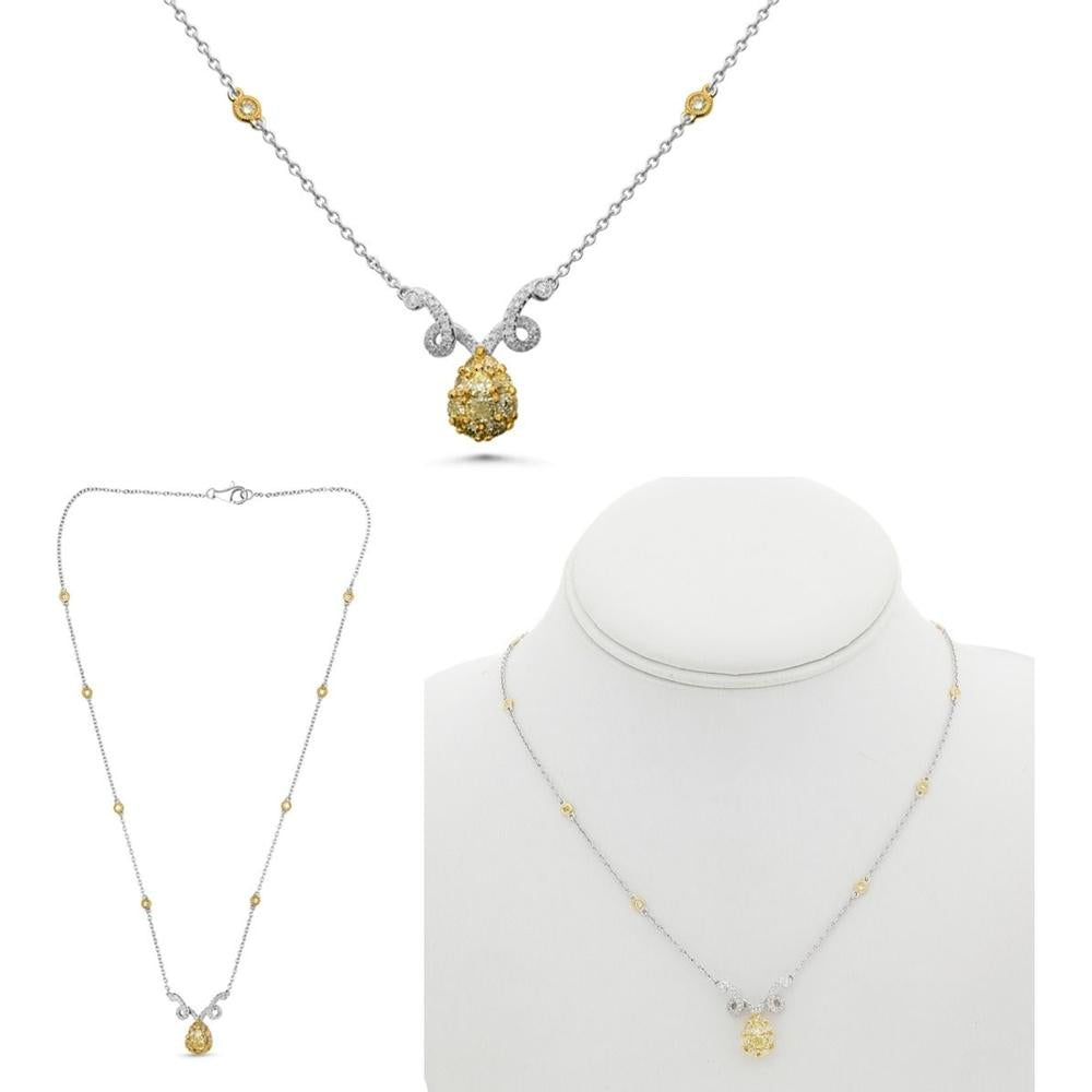 Roman & Jules - 18K White and Yellow Gold Pear Shape Fancy Yellow Diamond Necklace with Cluster Design - 1.28 Carat Total Diamond Weight