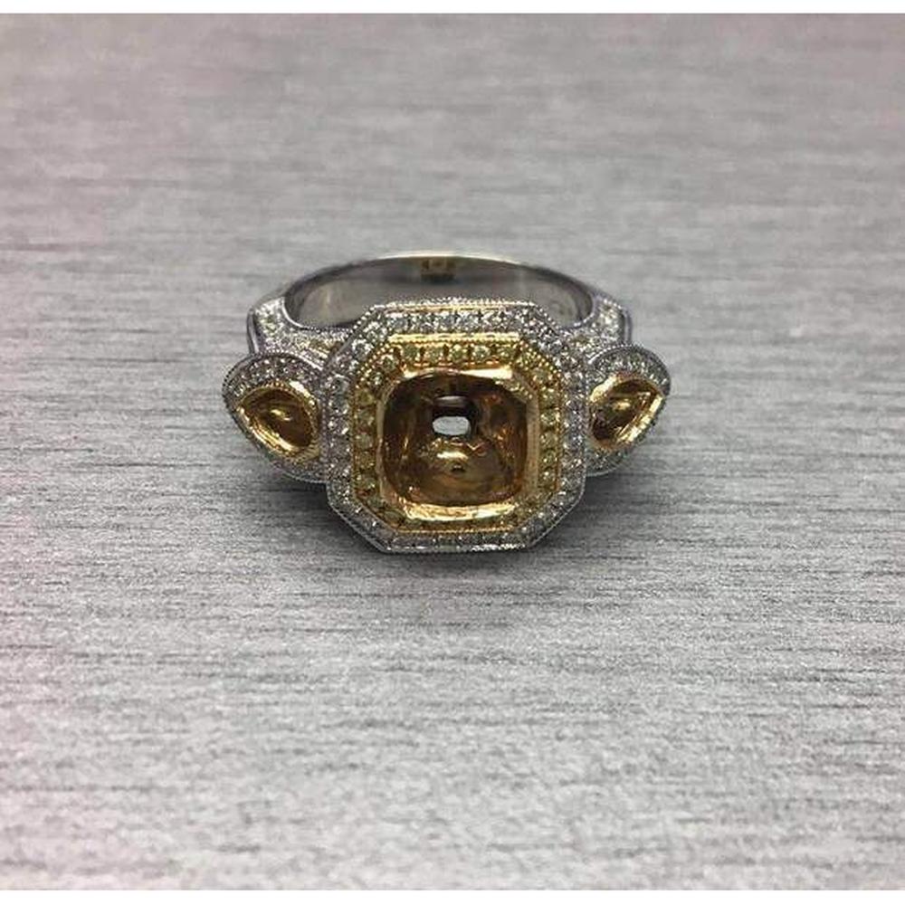Roman & Jules - 18K White and Yellow Gold Radiant Fancy Yellow Diamond Halo Ring with Round Diamond - 0.75 Carat Total Diamond Weight