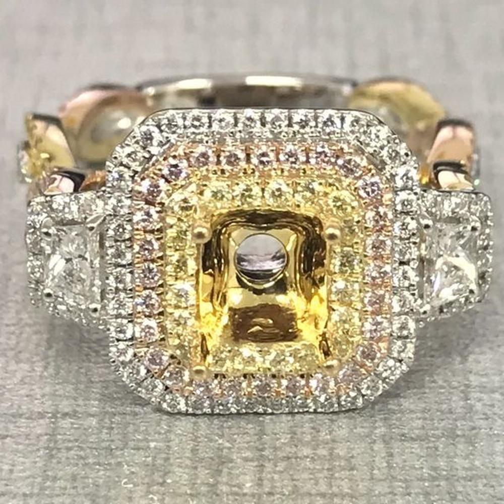 Roman & Jules - 18K White & Yellow Gold Radiant Fancy Yellow Diamond Ring with Pink and White Diamonds - 1.11 Carat Total Diamond Weight