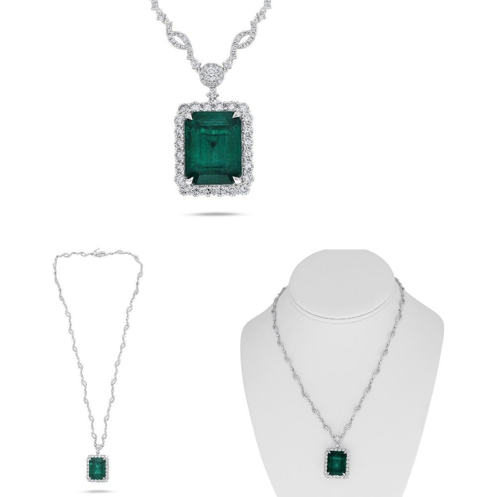 Roman & Jules - 18K White Gold 18.14 Carat Diamond Halo Emerald Necklace with 5.15 Carat Round Diamonds