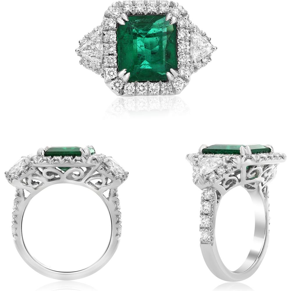Roman & Jules - 18K White Gold Cushion Cut Emerald Ring with Diamond Halo - 4.37 Carat Emerald, 1.15 Carat Diamond Total Weight