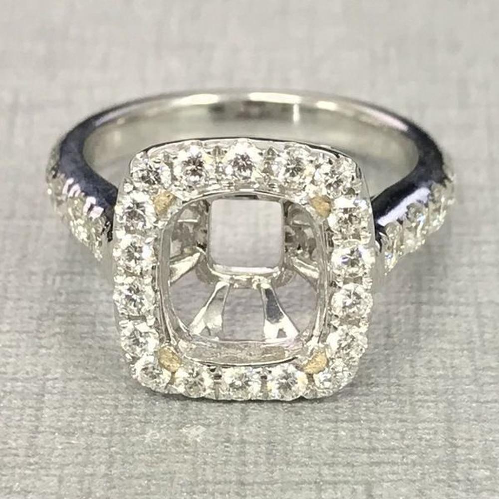 Roman & Jules - 18K White Gold Cushion Halo Diamond Ring with Micropavé Setting - 1.16 Carat Total Diamond Weight