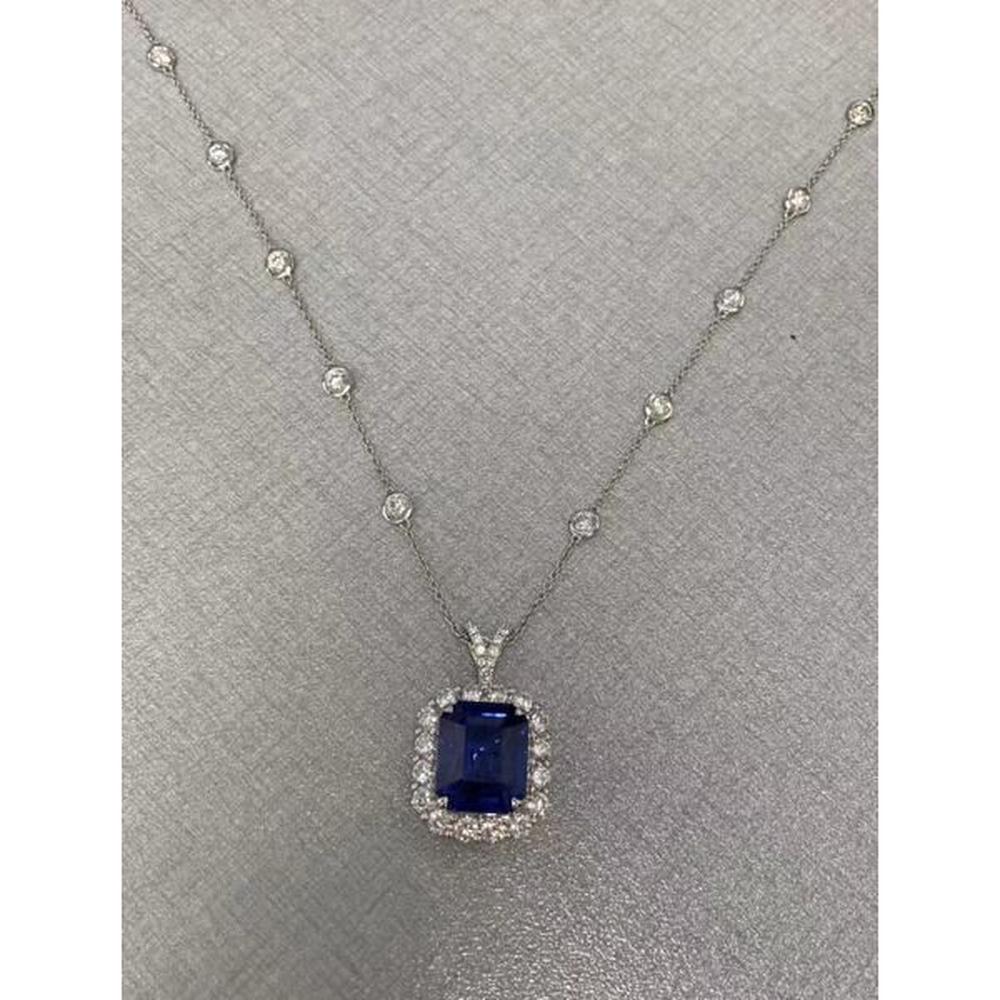Roman & Jules - 18K White Gold Emerald Cut Sapphire Necklace with Halo of Round Diamonds - 8.86 Carat Sapphire and 2.52 Carat Total Diamond Weight
