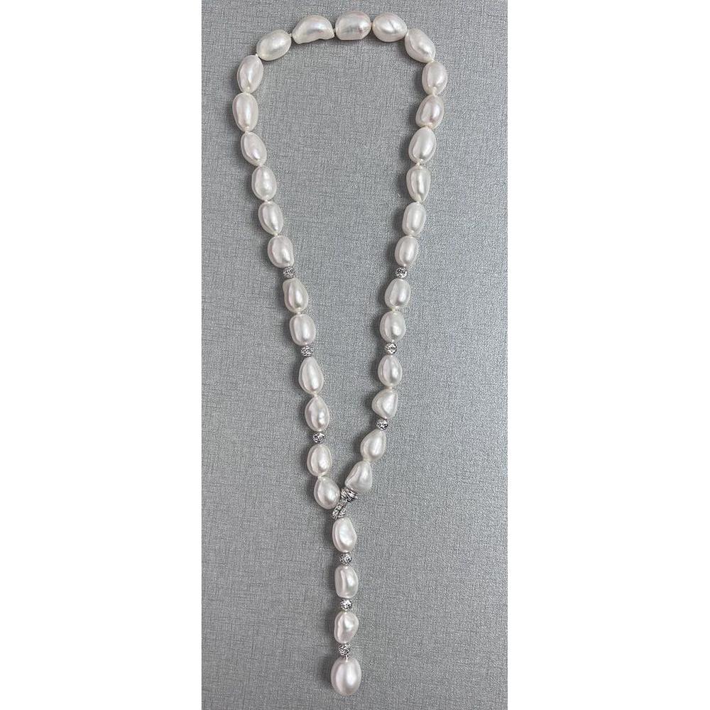 Roman & Jules - 18K White Gold Freshwater Pearl Lariat Necklace with Round Diamond Accents - 0.07 Carat Total Diamond Weight
