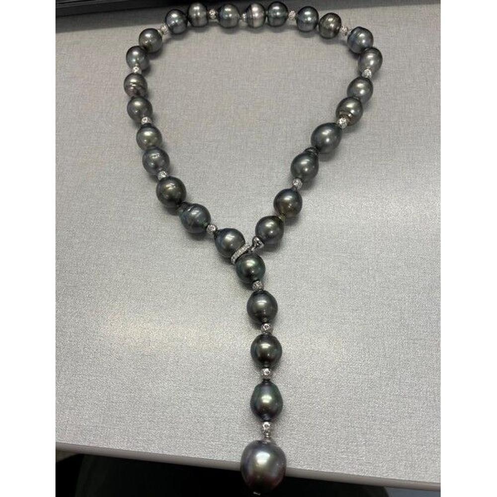 Roman & Jules - 18K White Gold Graduated Pearl Drop Necklace with Diamond Accents - 0.14 Carat Total Diamond Weight