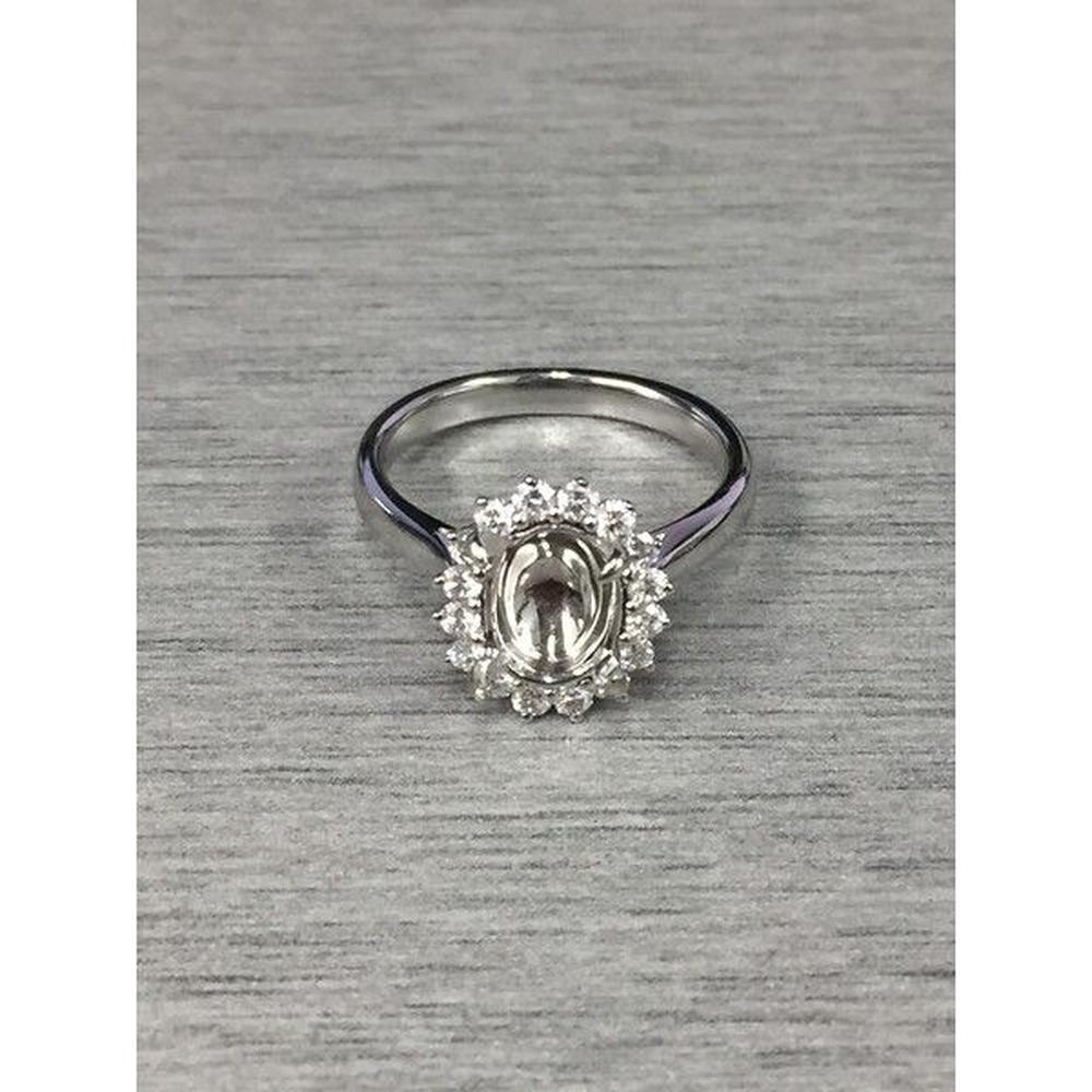 Roman & Jules - 18K White Gold Oval Diamond Ring with Round Diamond Halo - 1.10 Carat Total Diamond Weight