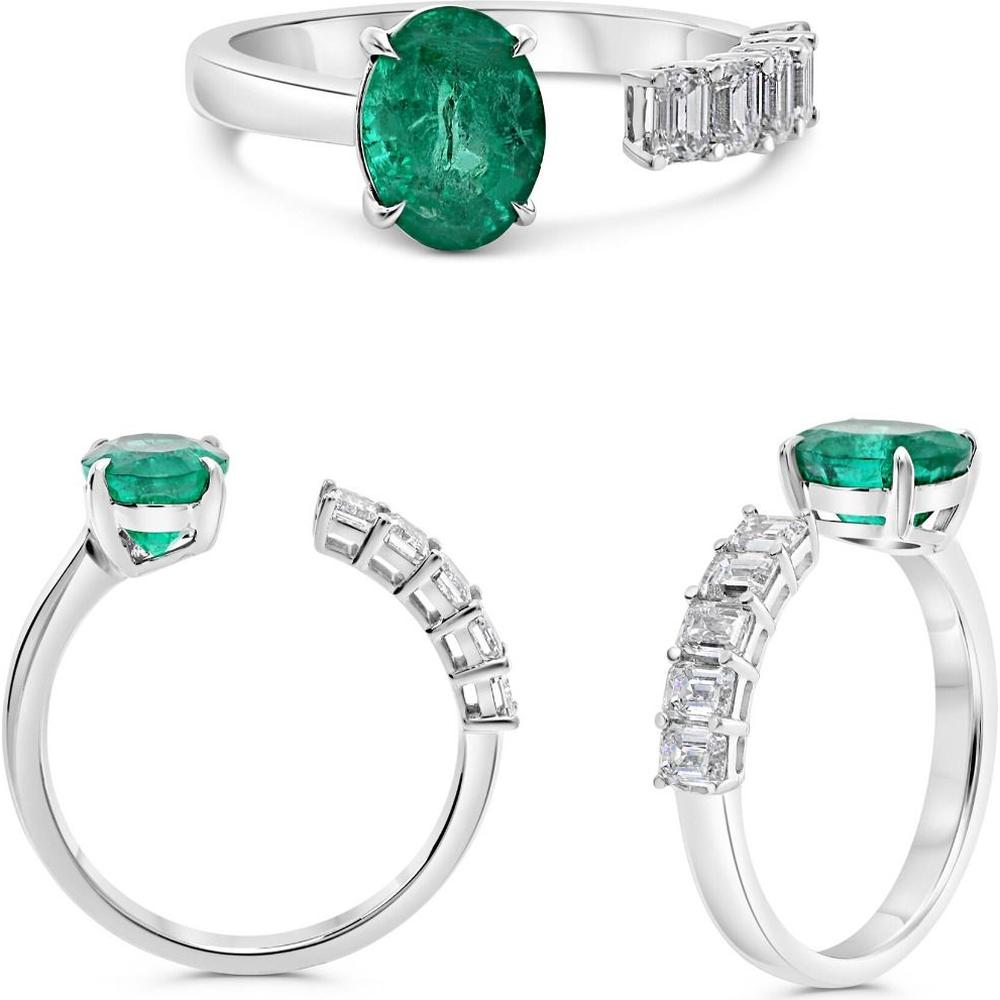 Roman & Jules - 18K White Gold Oval Emerald Ring with Emerald Cut Diamonds - 1.32 Carat Emerald