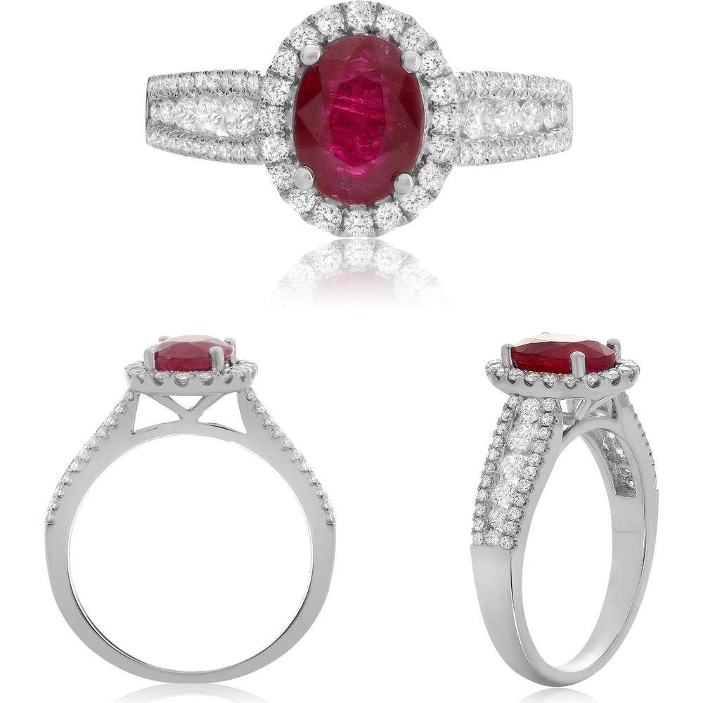 Roman & Jules - 18K White Gold Oval Ruby and Diamond Halo Ring - 1.53 Carat Ruby, 0.67 Carat Total Diamond Weight