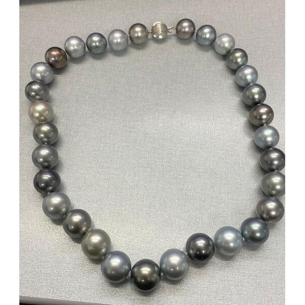 Roman & Jules - 18K White Gold Strand Necklace with 14.2-13.1mm Graduated Pearls