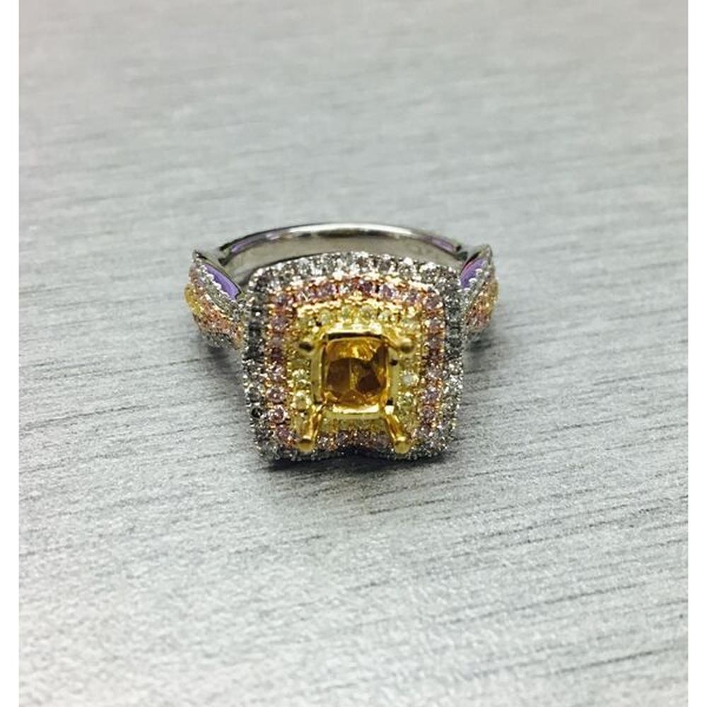 Roman & Jules - 18K Yellow Gold Fancy Yellow & Pink Diamond Halo Ring - 1.16 Carat Total Diamond Weight