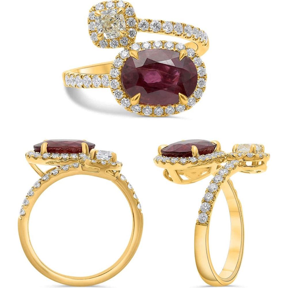 Roman & Jules - 18K Yellow Gold Oval Ruby and Diamond Halo Ring with GIA Certified 2.94 Carat Ruby and 0.52 Carat Diamond Accent Stones