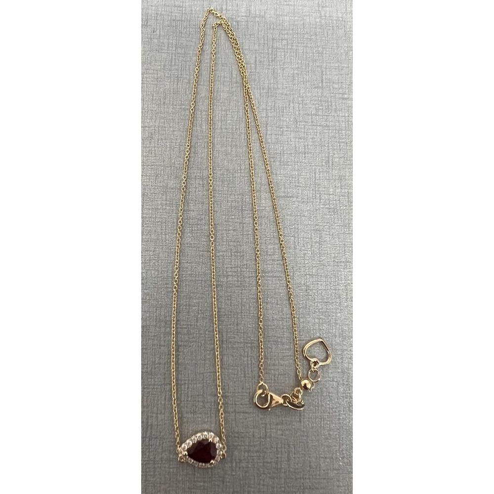 Roman & Jules - 18K Yellow Gold Pear Shape Ruby Necklace with Diamond Halo - 0.82 Carat Ruby, 0.14 Carat Diamond Total Weight