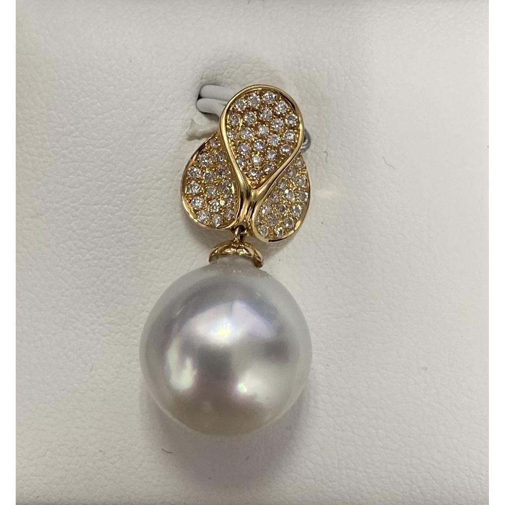 Roman & Jules - 18K Yellow Gold Pearl Pendant with 0.38 Carat Round Diamond Accents - 14mm Pearl
