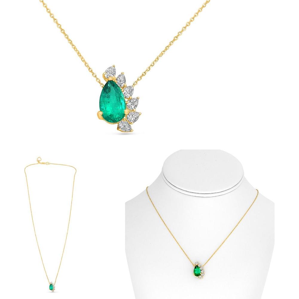 Roman & Jules - 18K Yellow Gold Pendant Necklace with 2.07 Carat GIA Certified Emerald and Diamond Cluster - 0.60 Carat Total Diamond Weight