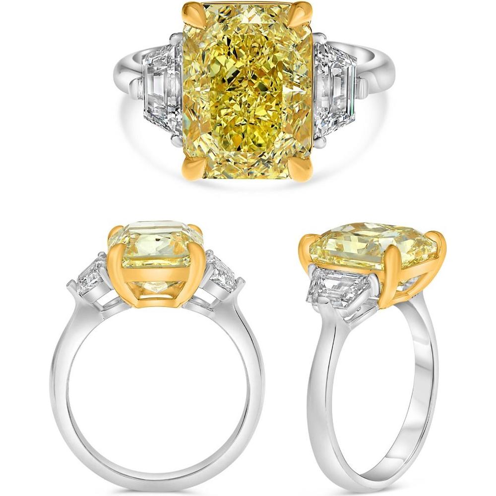 Roman & Jules - Platinum & 18K Yellow Gold Three-Stone Ring with 6.20 Carat Radiant Yellow Diamond and 1.02 Carat Trapezoid Diamonds