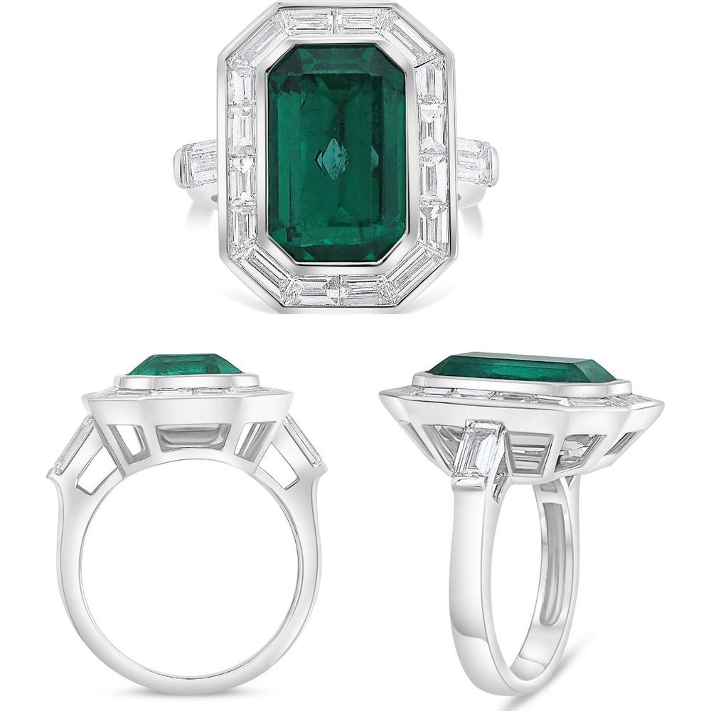 Roman & Jules - Platinum Emerald-Cut Emerald Ring with Baguette Diamond Halo - 7.01 Carat Emerald and 2.11 Carat Diamond Accents