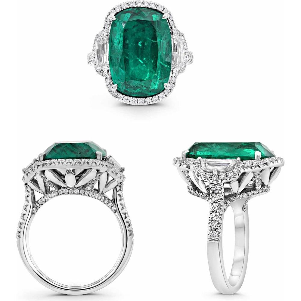 Roman & Jules - Platinum Three-Stone Cushion Emerald Ring with Cadillac and Round Diamonds - 9.61 Carat Emerald, 1.40 Carat Total Diamond Weight