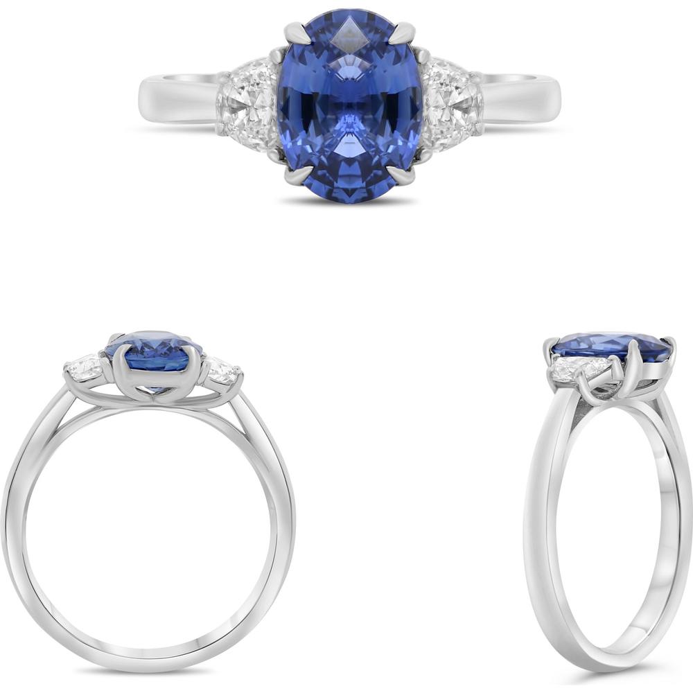 Roman & Jules - Platinum Three-Stone Ring with 5.24 Carat Oval Sapphire and Diamond Accents