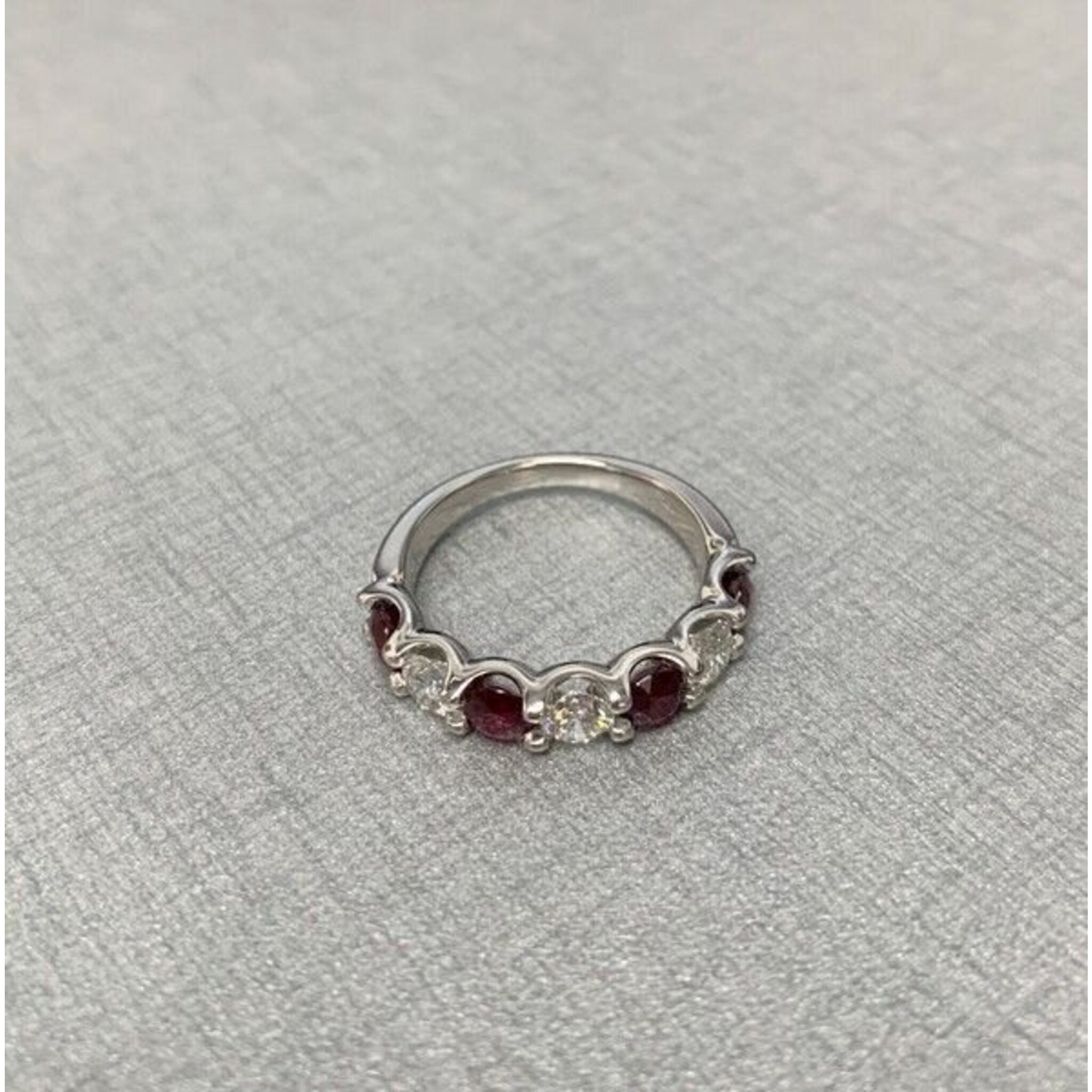 Roman & Jules 18K White Gold Round Ruby Ring with 0.75 Carat Ruby and 1.33 Carat Total Diamond Weight