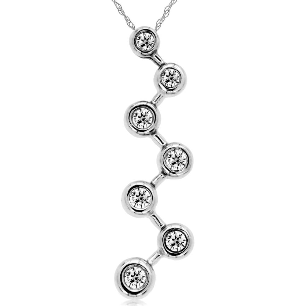 Royal 14K White Gold 0.25 Carat Round Diamond Pendant