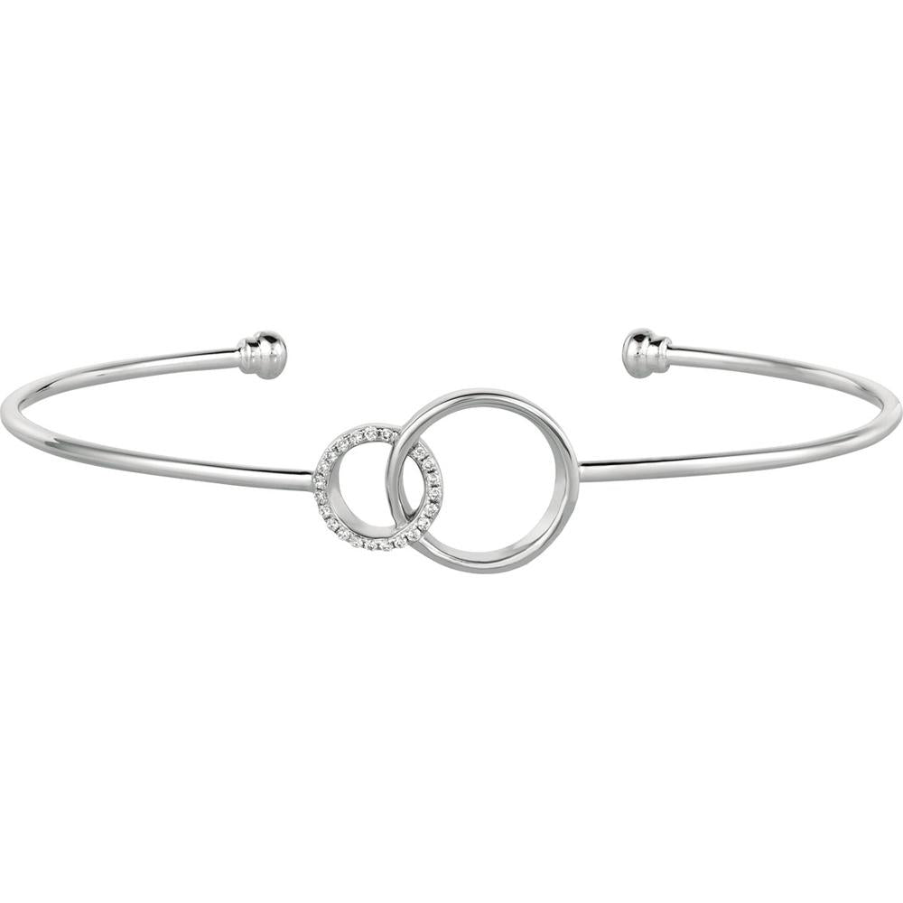 Royal 14K White Gold Diamond Bangle - Elegant and Timeless Statement Piece