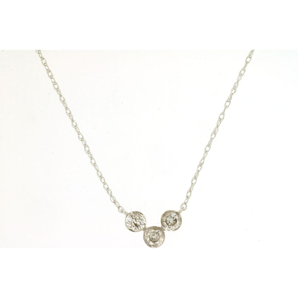 Royal 14K White Gold Diamond Pendant Necklace - 0.31 Carat